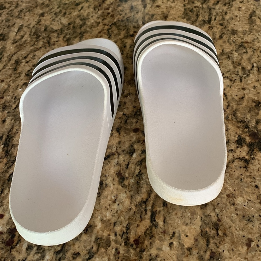 Adidas slides - Picture 3 of 10